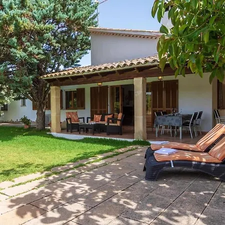 Holiday home 3 Bedrooms With Pool Near By Renthousing *