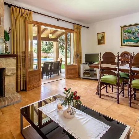 Holiday home 3 Bedrooms With Pool Near By Renthousing *